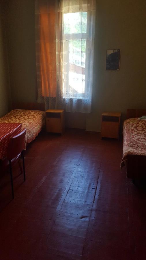 Firuza Hostel Borzsomi Kültér fotó
