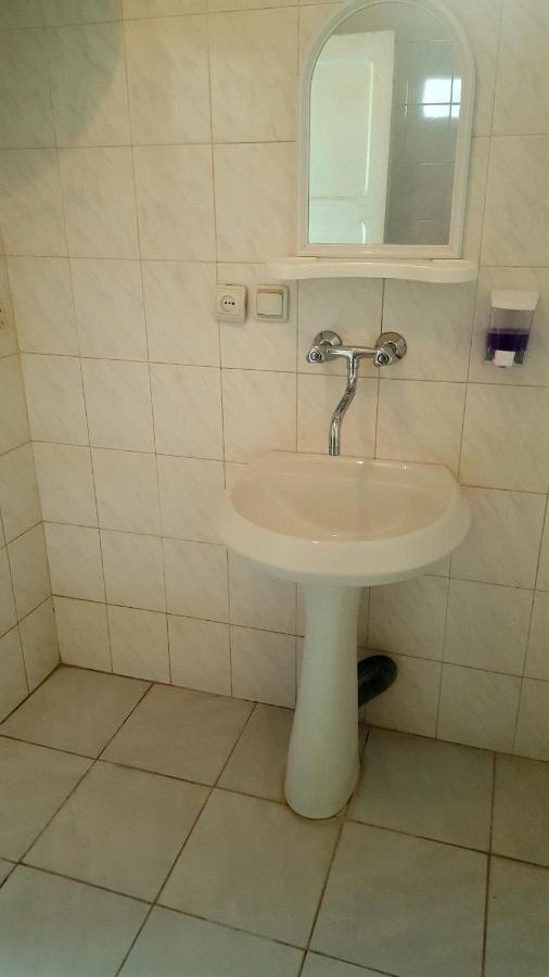 Firuza Hostel Borzsomi Kültér fotó