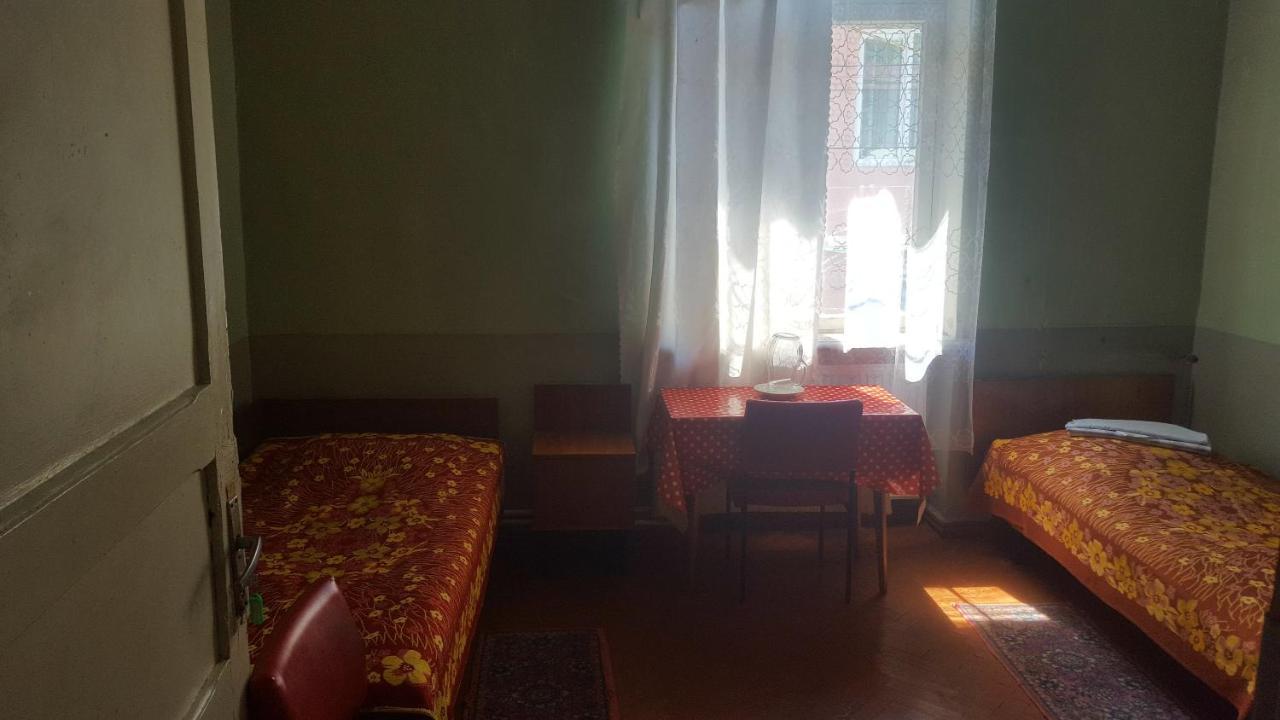 Firuza Hostel Borzsomi Kültér fotó