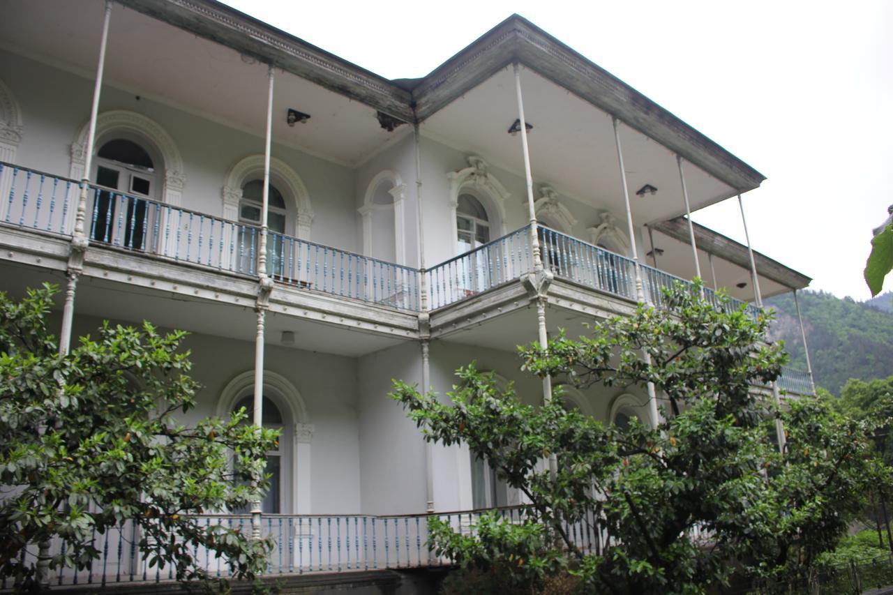 Firuza Hostel Borzsomi Kültér fotó