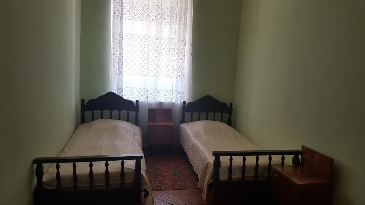 Firuza Hostel Borzsomi Kültér fotó