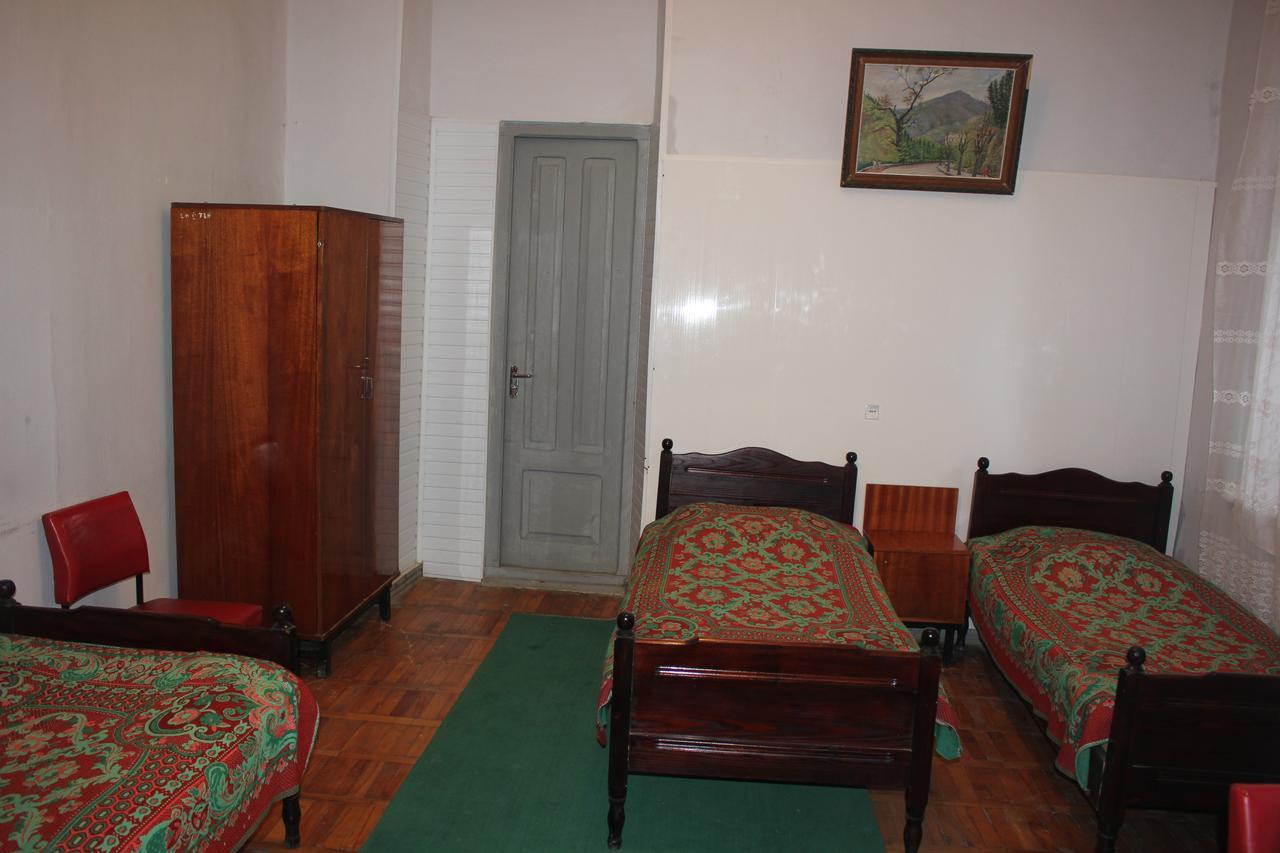 Firuza Hostel Borzsomi Kültér fotó
